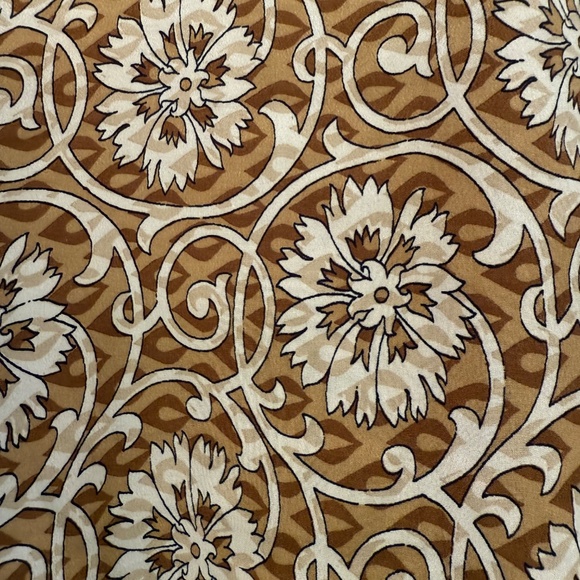 Kantha Bae Silk Shrug - Picture 4 of 4